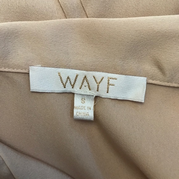 Wayf Button Down - Picture 2 of 3